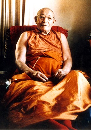 File:Dezhung Rinpoche.jpg