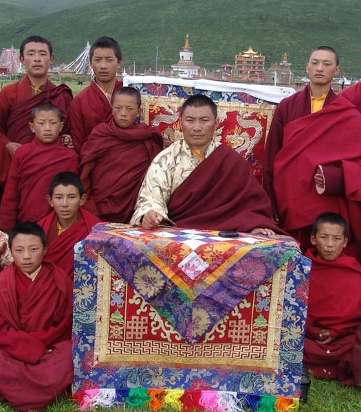 File:Samdrup Rinpoche 3.jpg